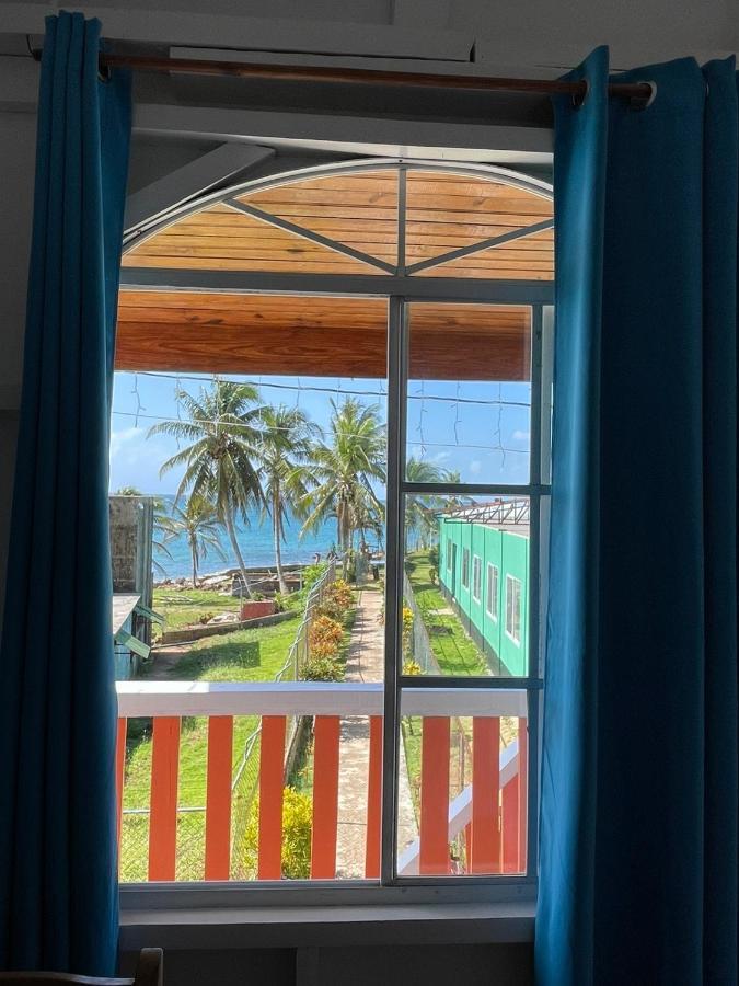 Christina'S Guest House Official Little Corn Island Ngoại thất bức ảnh