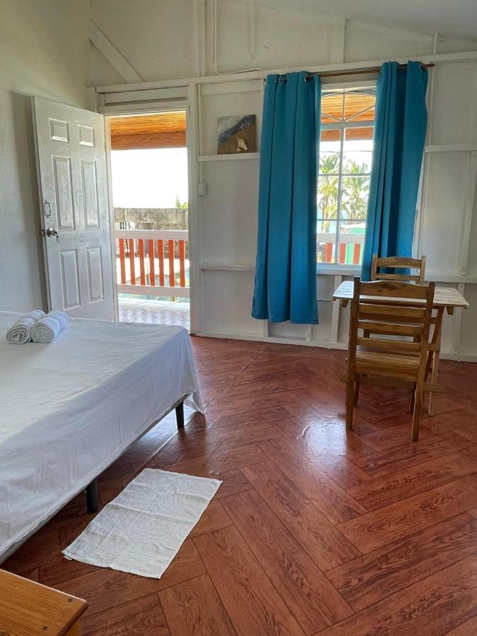 Christina'S Guest House Official Little Corn Island Ngoại thất bức ảnh