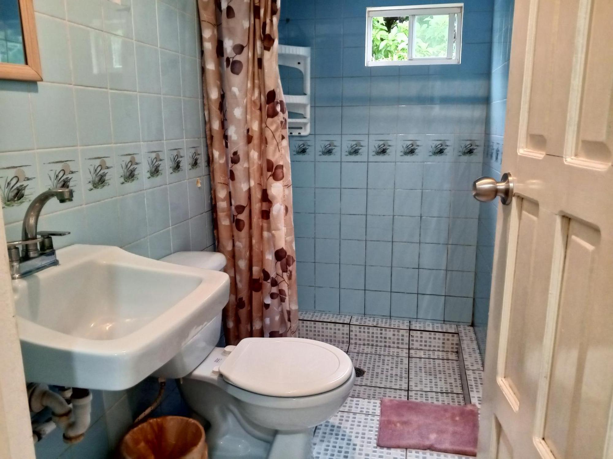 Christina'S Guest House Official Little Corn Island Ngoại thất bức ảnh