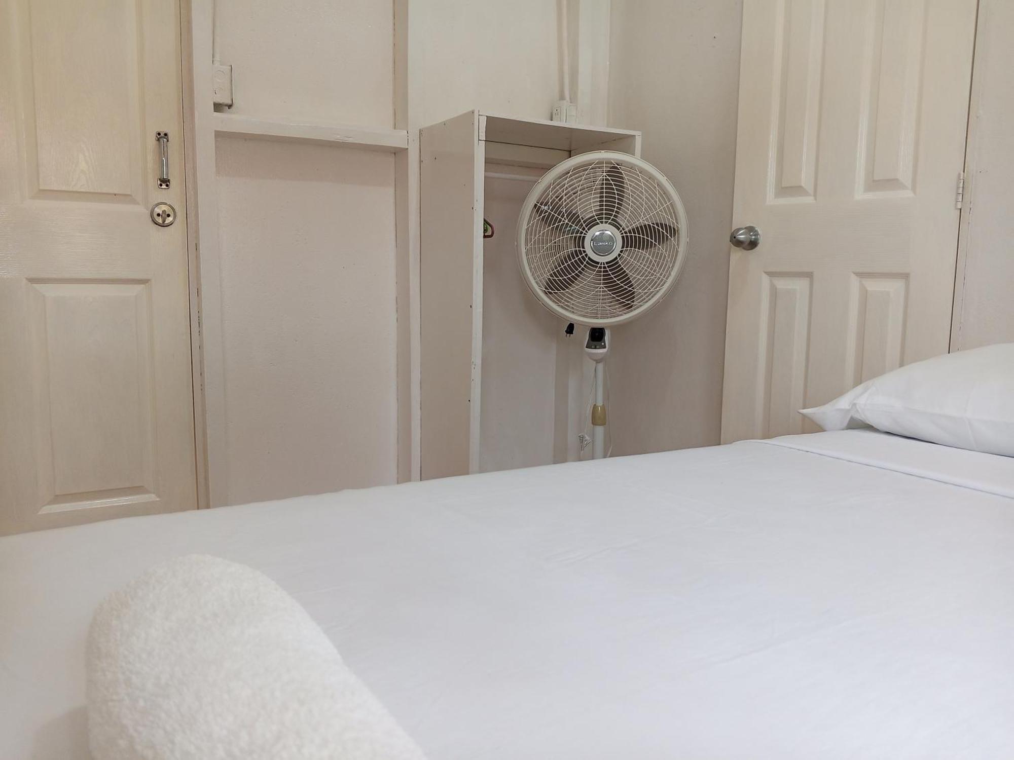 Christina'S Guest House Official Little Corn Island Ngoại thất bức ảnh