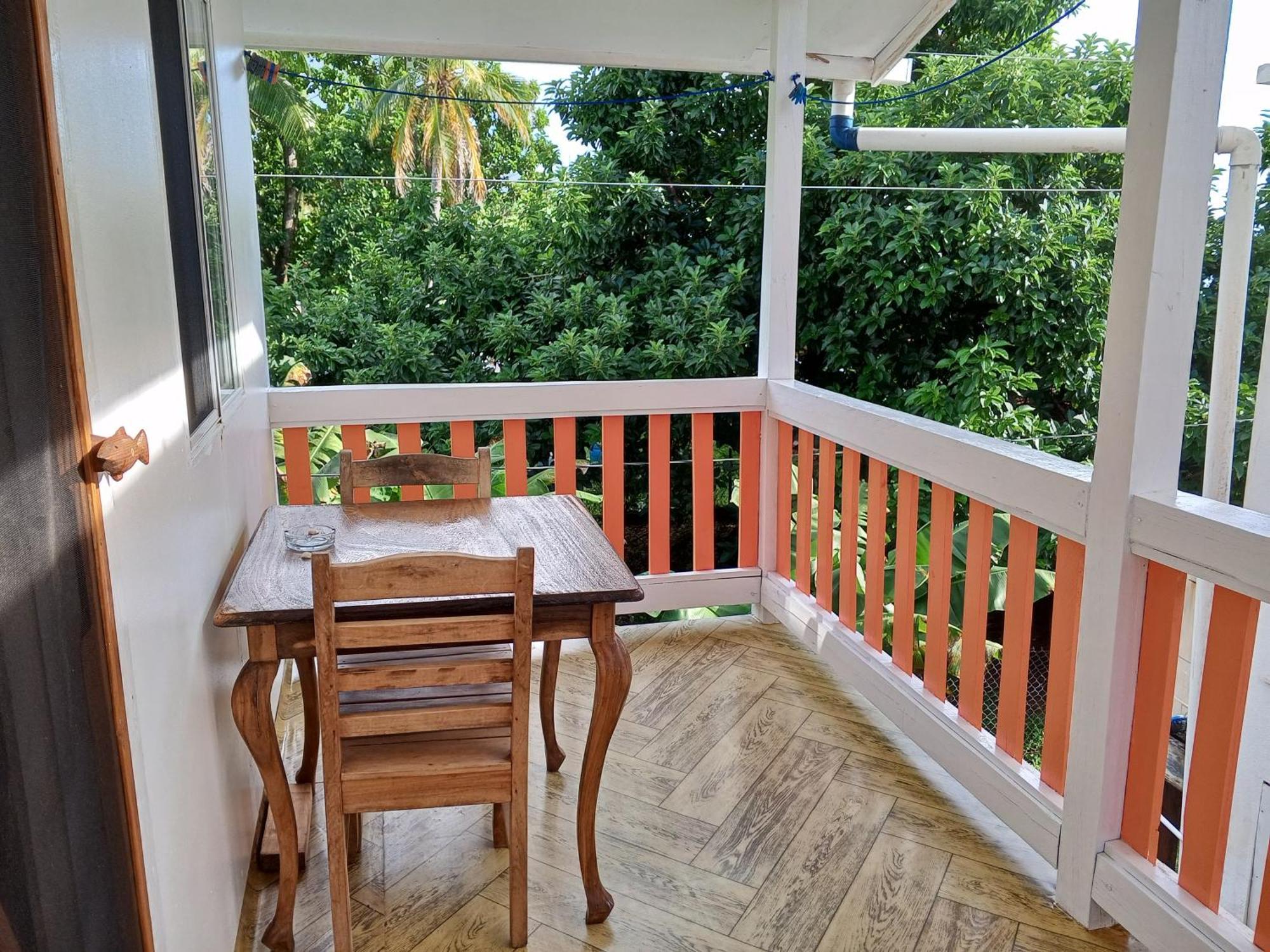 Christina'S Guest House Official Little Corn Island Ngoại thất bức ảnh