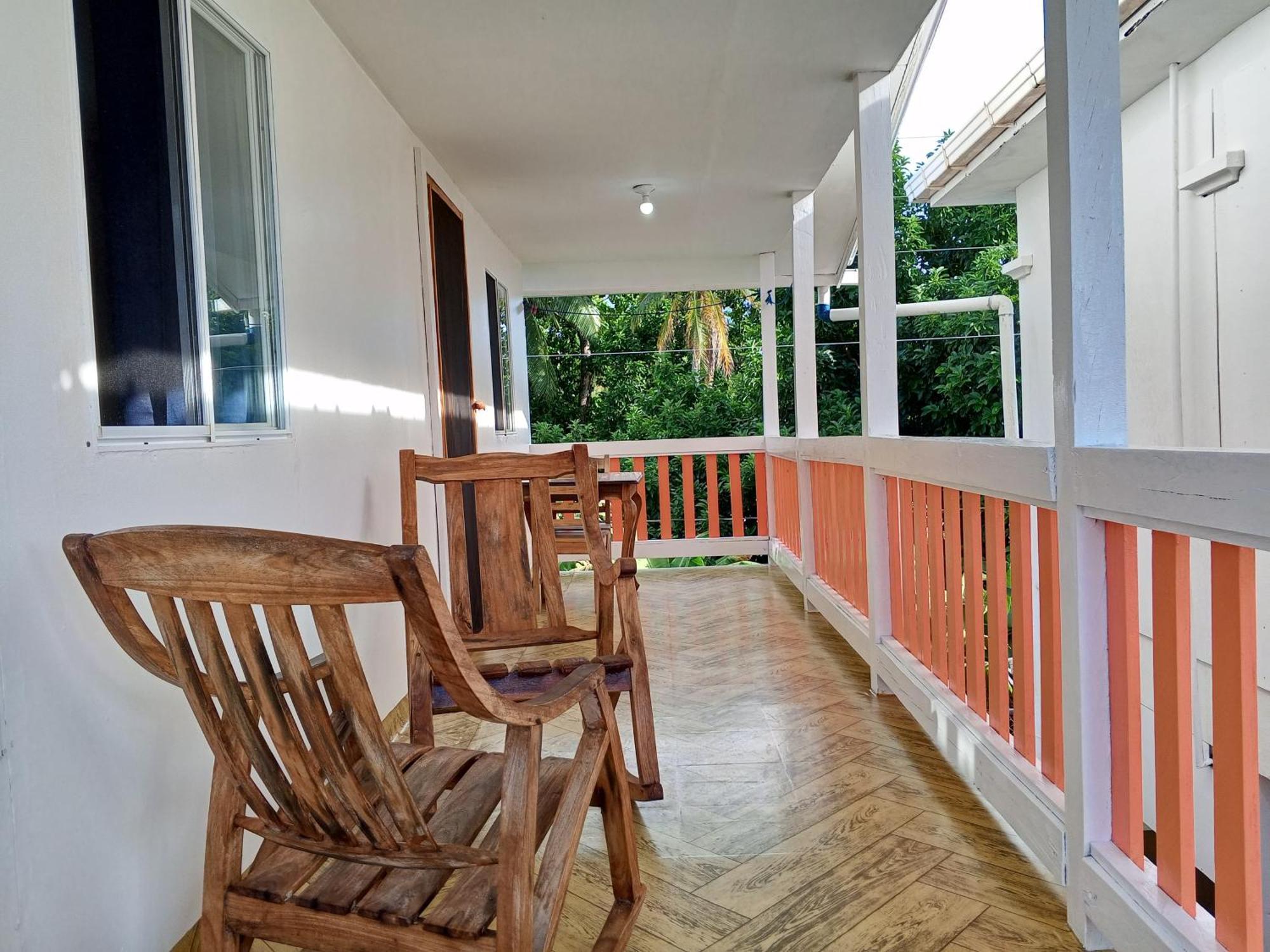 Christina'S Guest House Official Little Corn Island Ngoại thất bức ảnh